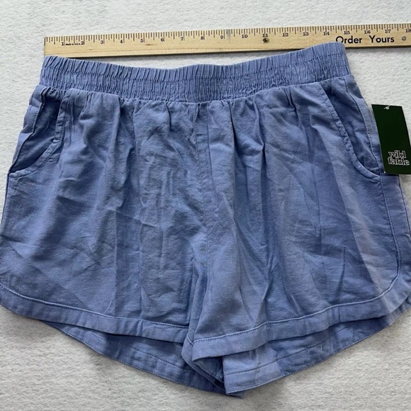 Wild Fable Woman’s pull on shorts Blue with Medium New With Tags - Picture 1 of 8